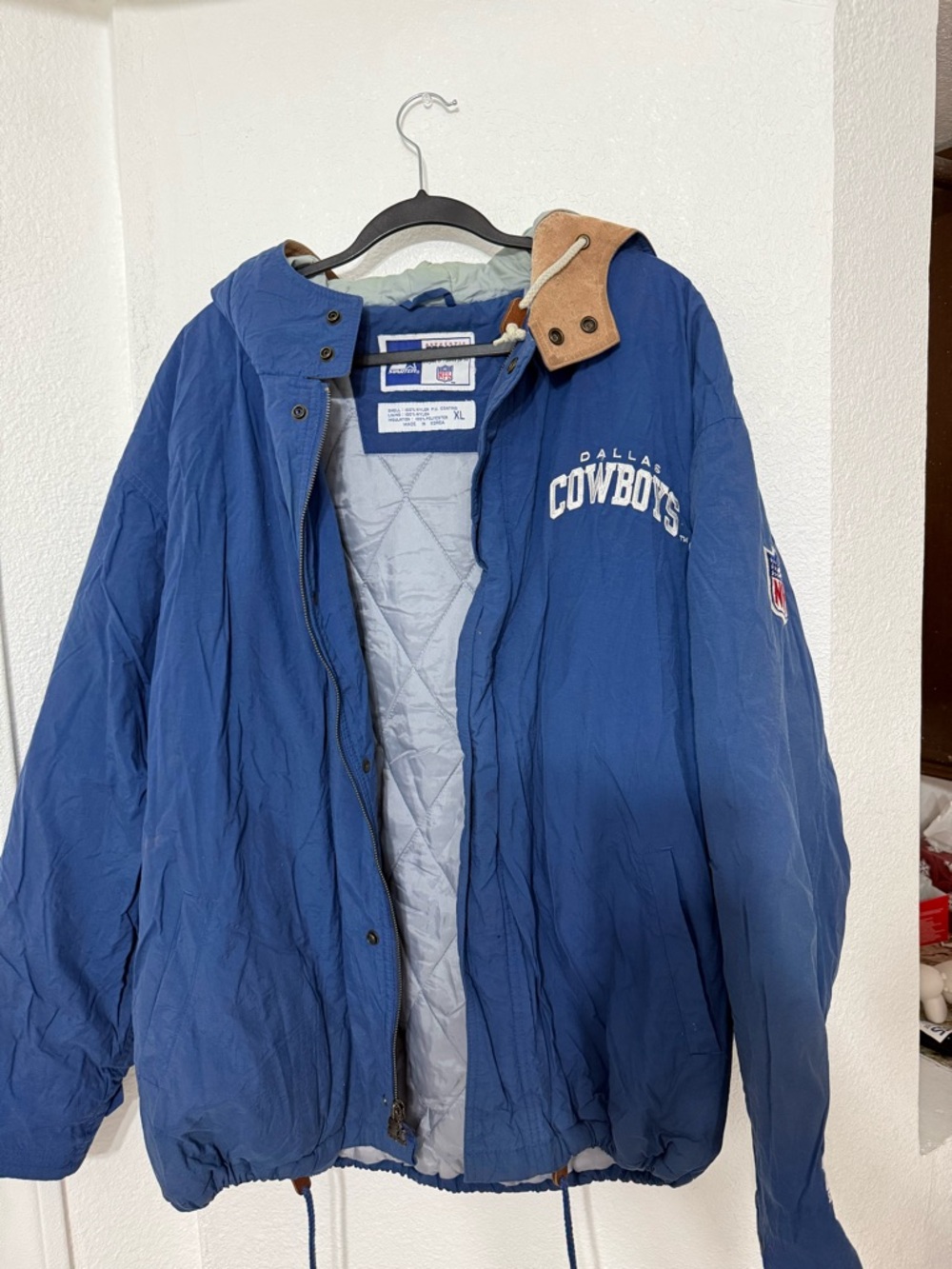 STARTER Dallas Cowboys Blue Puffer Jacket with Tan Trim